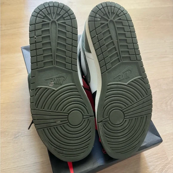 Jordan 1 high clay green